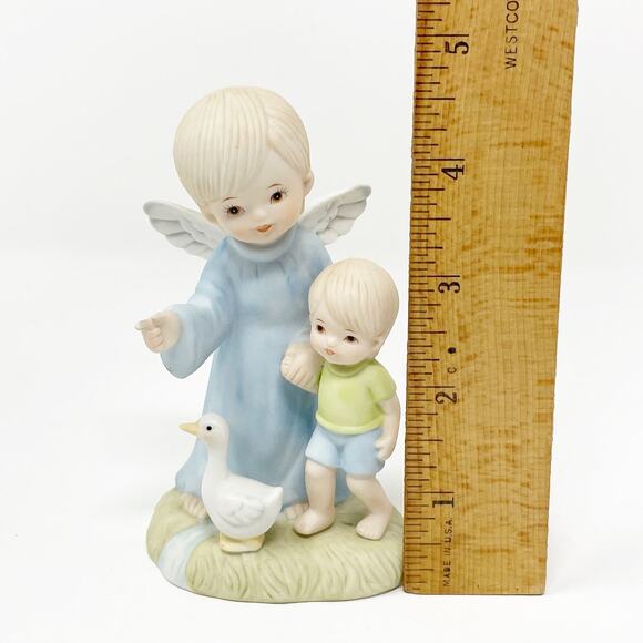 Vintage Angels Unlimited Blue Guardian Angel w Boy Duck Figurine 1985 Sanmyro - Picture 7 of 7